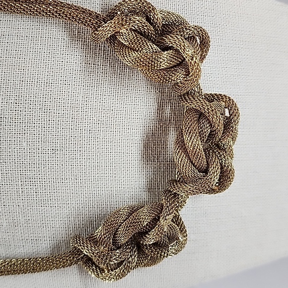 J. Crew Gold Tone Triple Knot Mesh 🪢 Link Chain Necklace - Picture 3 of 11